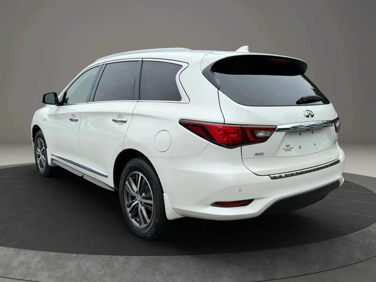 Used 2019 INFINITI QX60 Luxe w/ Essential Package AWD/4WD image 7
