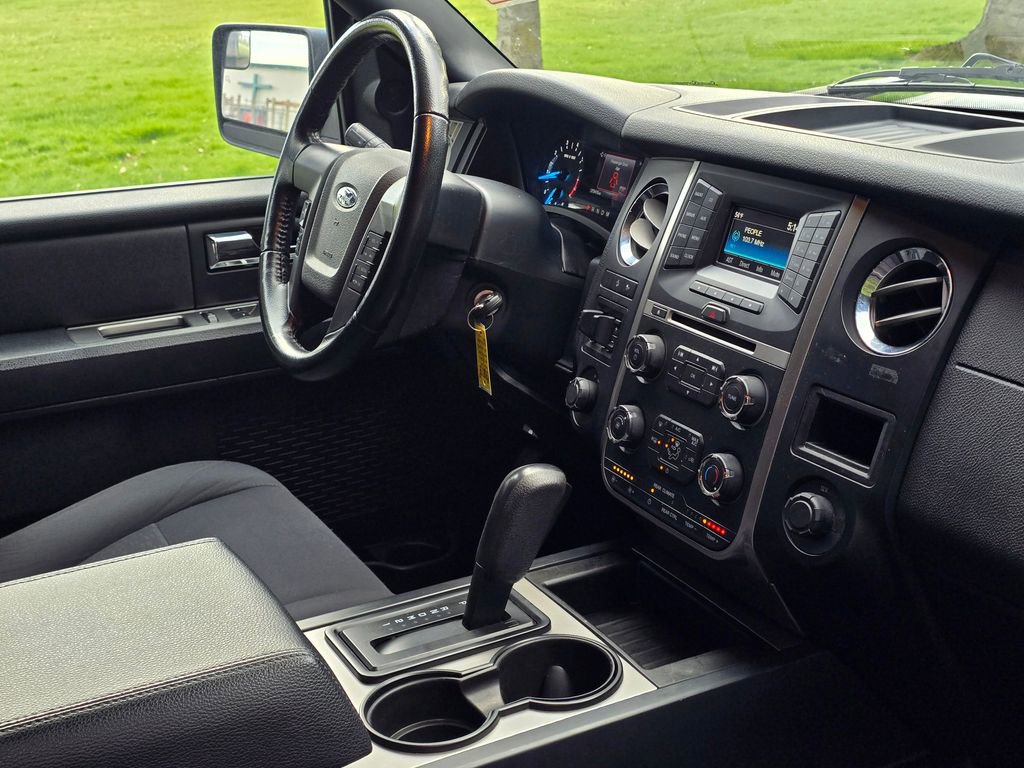 Used 2017 Ford Expedition EL XL w/ Equipment Group 101A image 18