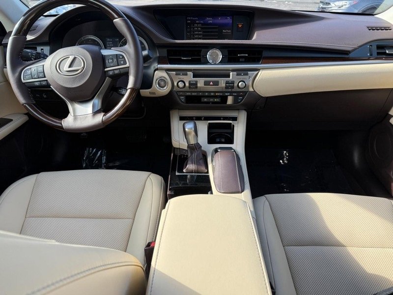 Used 2018 Lexus ES 350 image 11