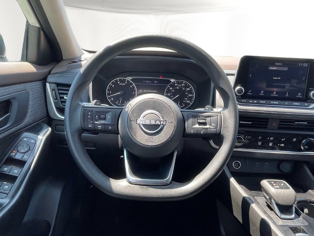 Used 2023 Nissan Rogue S AWD/4WD image 13