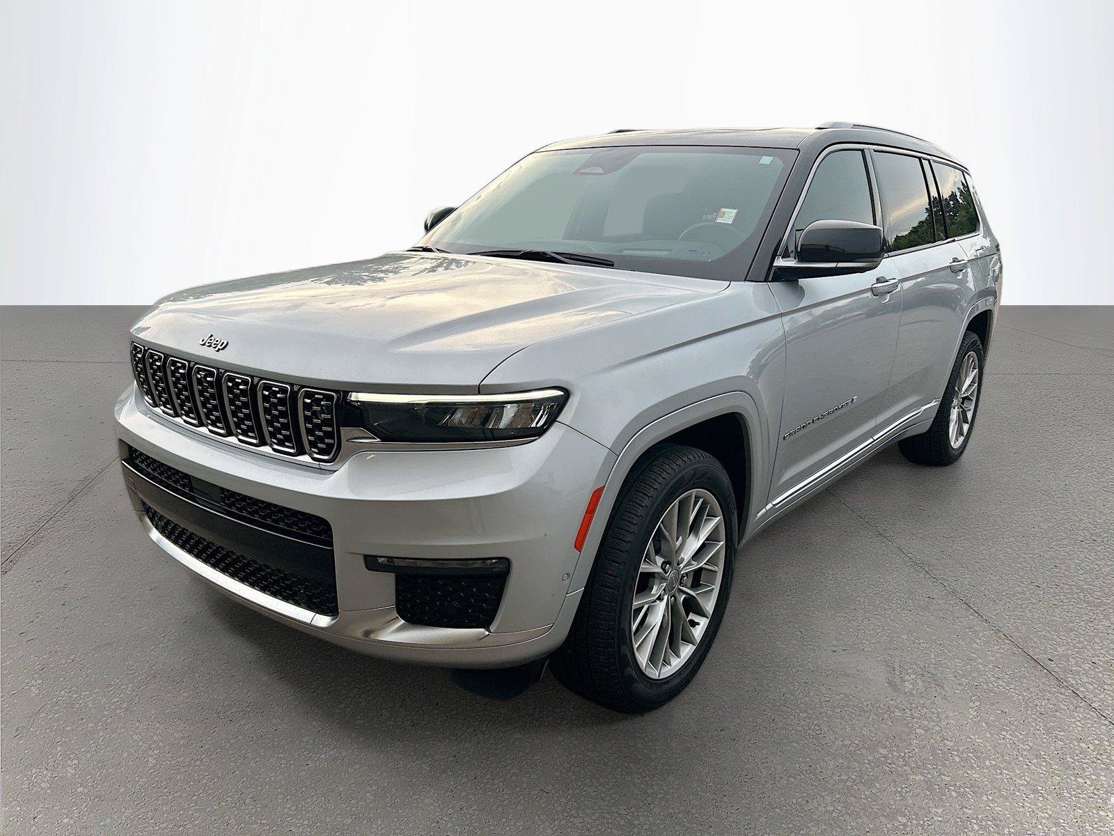 Used 2023 Jeep Grand Cherokee L Summit w/ Advanced Protech Group IV AWD/4WD image 8