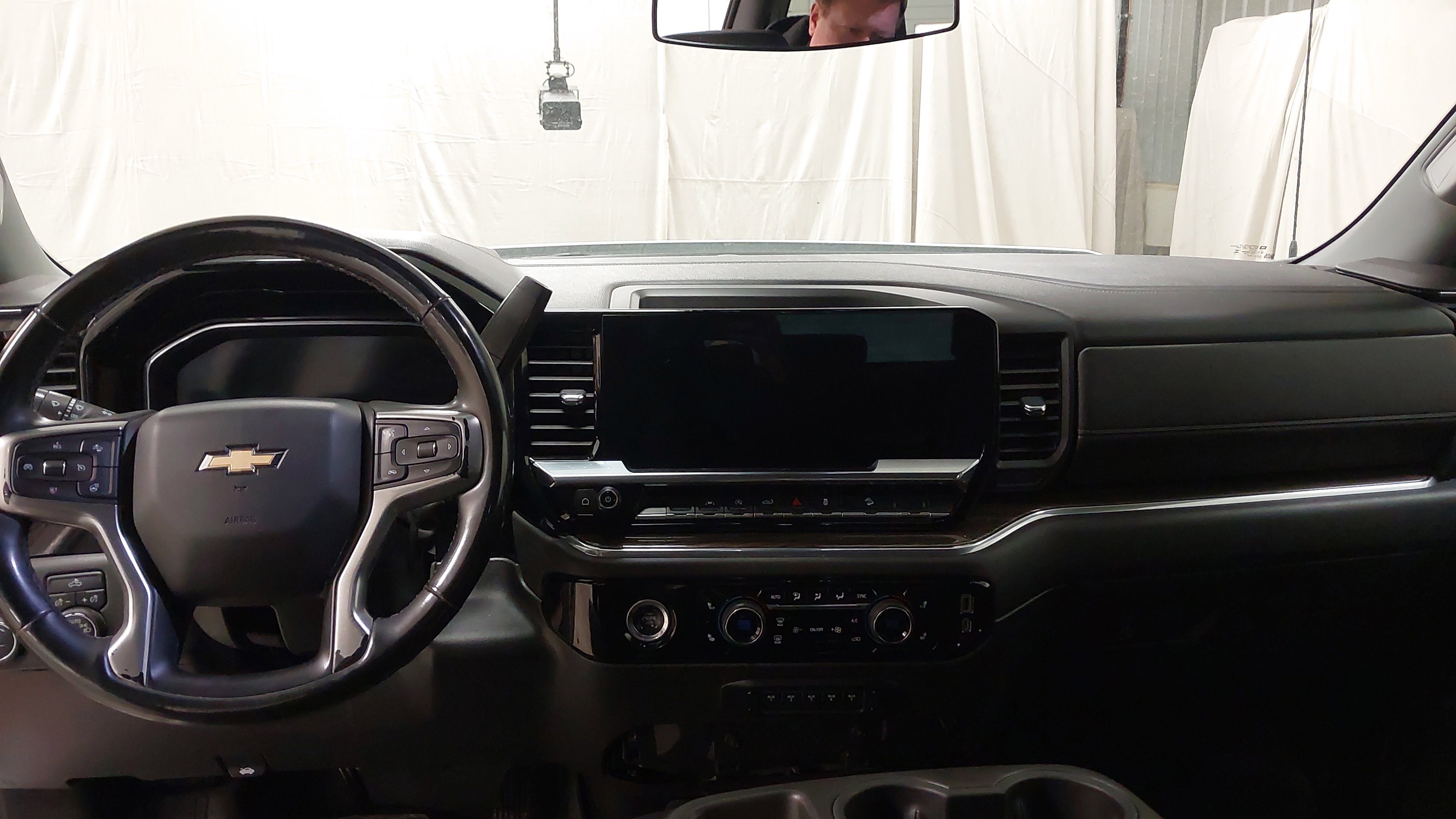 Certified 2023 Chevrolet Silverado 1500 LT w/ Z71 Off-Road Package image 26