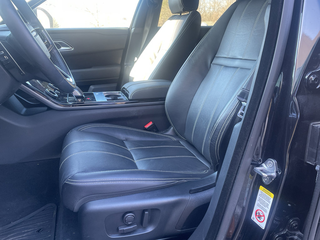 Used 2023 Land Rover Range Rover Velar R-Dynamic S image 10