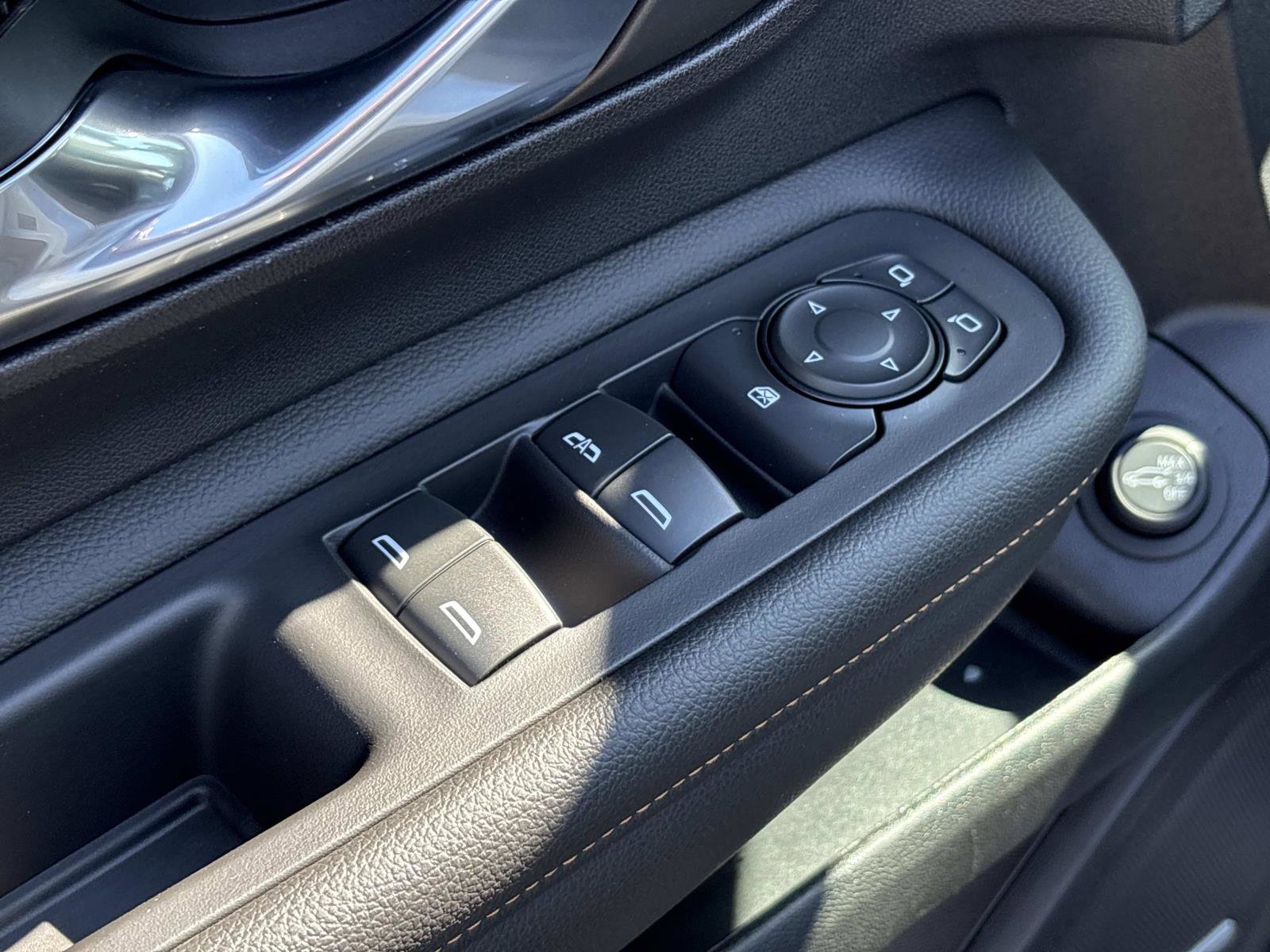 Certified 2024 GMC Terrain AT4 w/ Infotainment Package II image 14