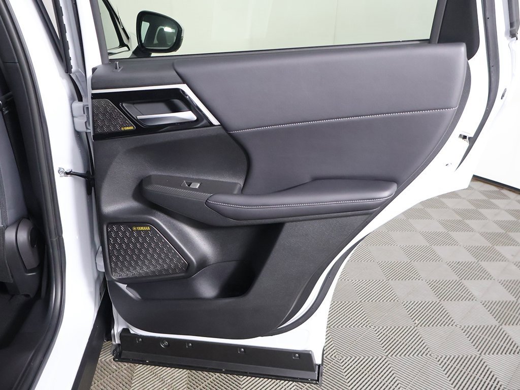 New 2026 Mitsubishi Outlander SE image 31