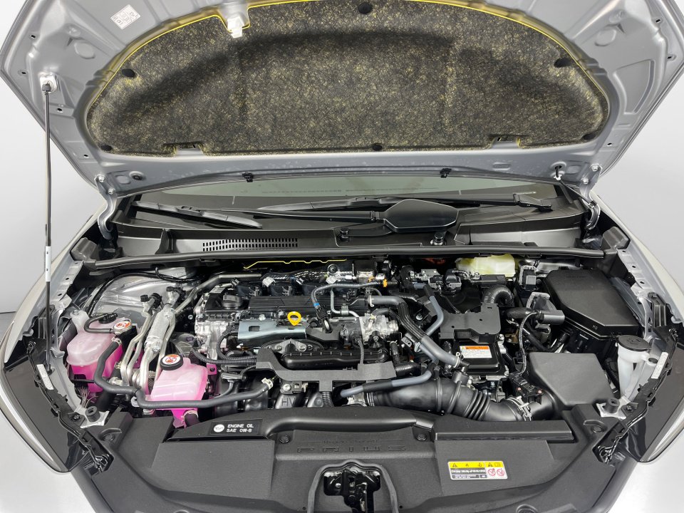 New 2026 Toyota Prius Plug-In Hybrid image 13