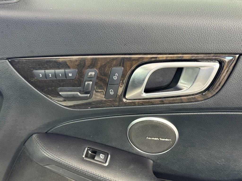 Used 2014 Mercedes-Benz SLK 250 image 30