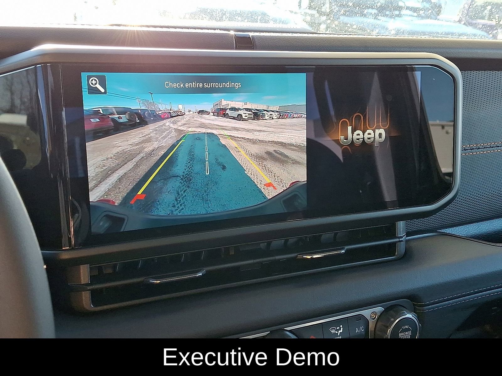 New 2025 Jeep Gladiator Mojave w/ Safety Group AWD/4WD image 19