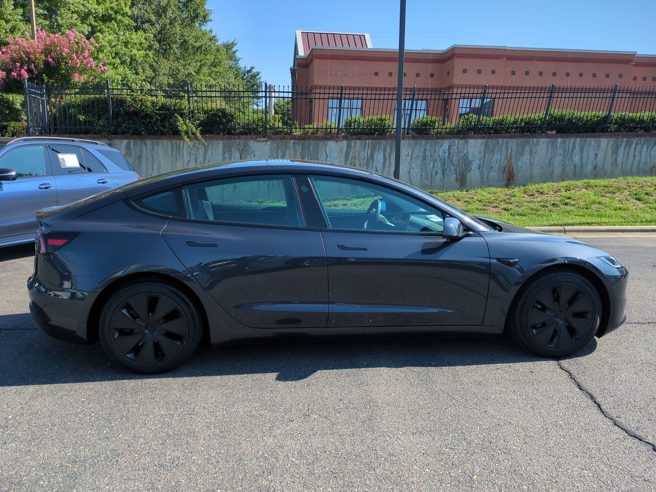 Used 2024 Tesla Model 3 Long Range AWD/4WD image 2