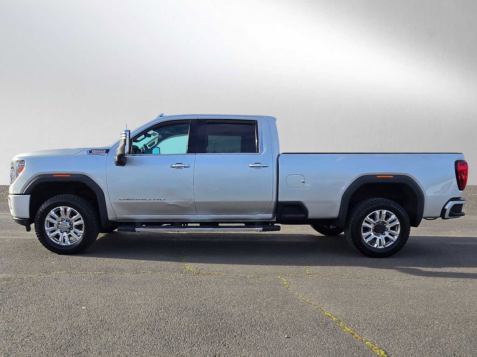 Used 2020 GMC Sierra 3500 Denali w/ Denali Ultimate Package AWD/4WD image 7