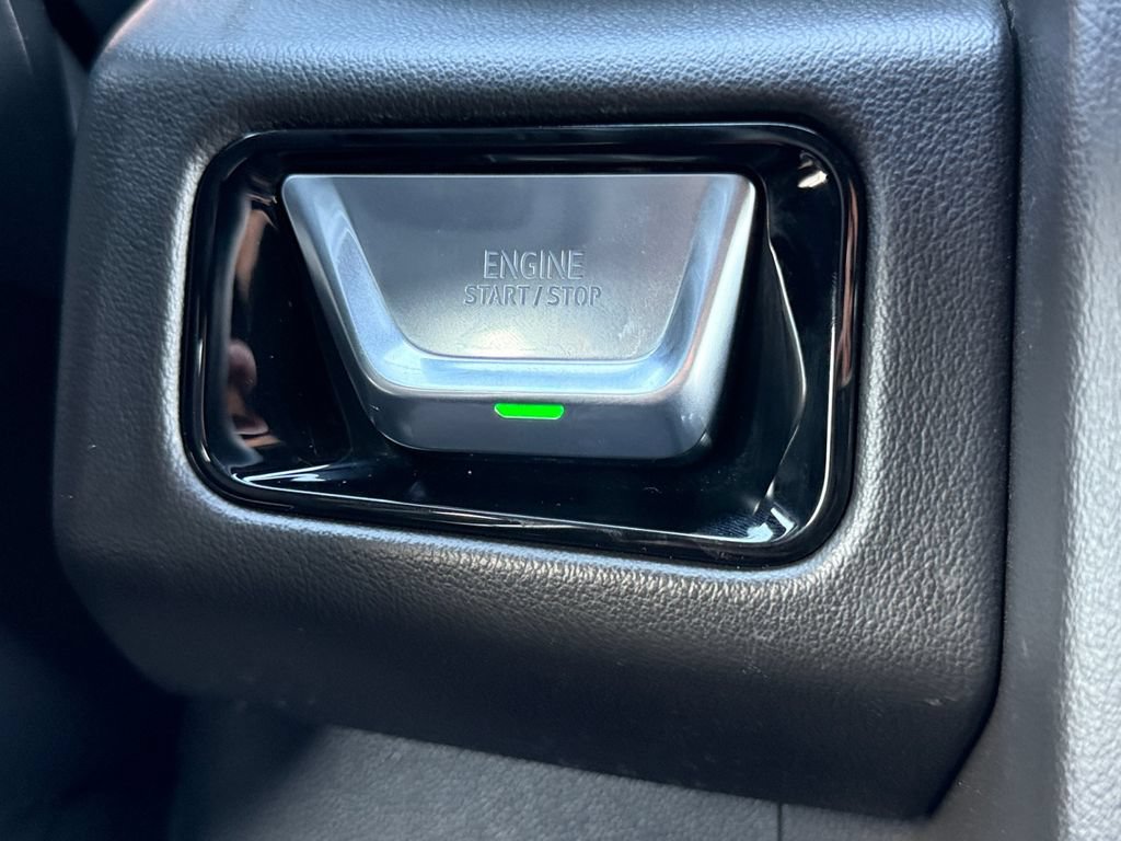 Used 2025 GMC Yukon Elevation AWD/4WD image 20