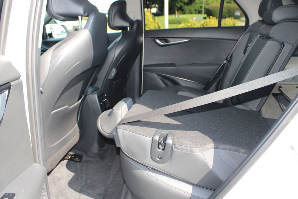 Used 2024 Kia Niro Wind w/ Wind Preserve Package FWD image 15