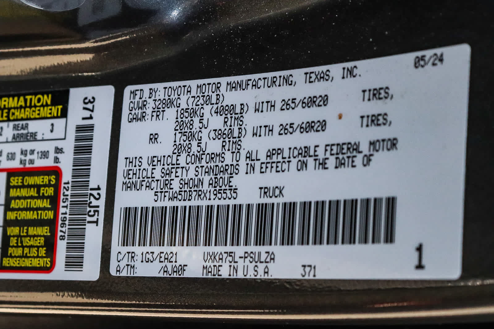Used 2024 Toyota Tundra Limited w/ TRD Off-Road Package AWD/4WD image 39