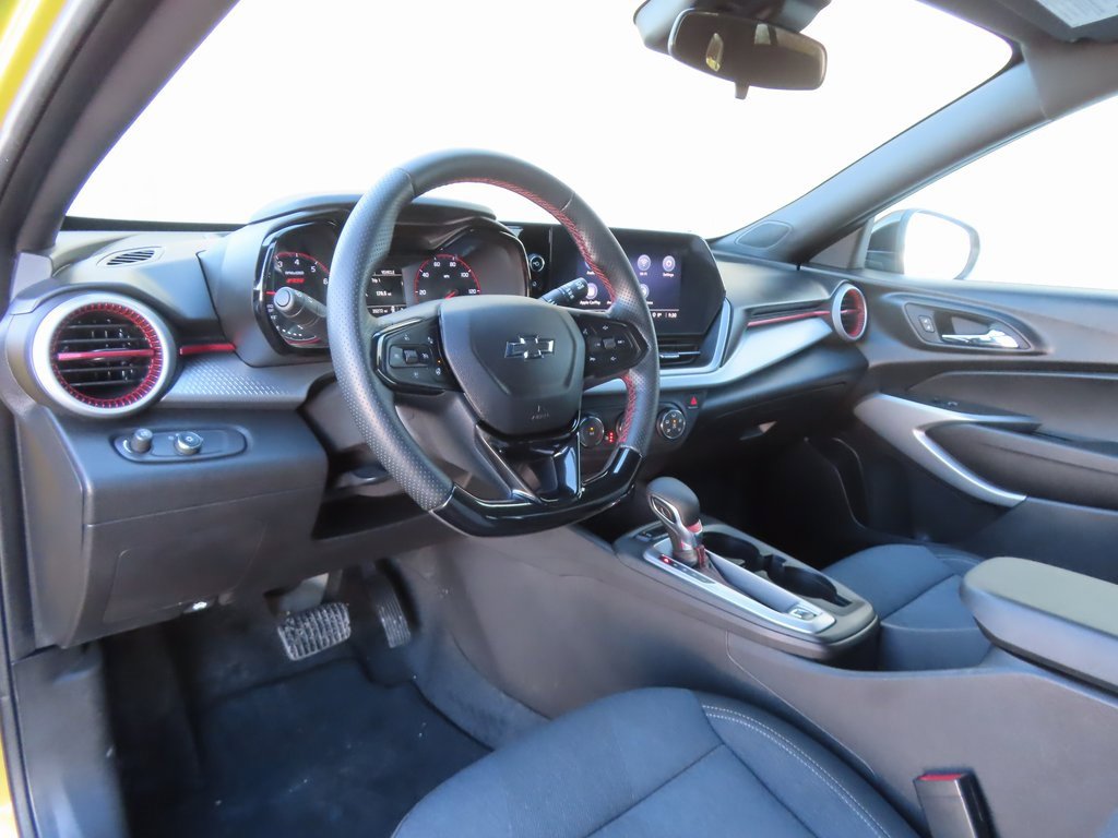 Used 2024 Chevrolet Trax RS w/ Driver Confidence Package image 24