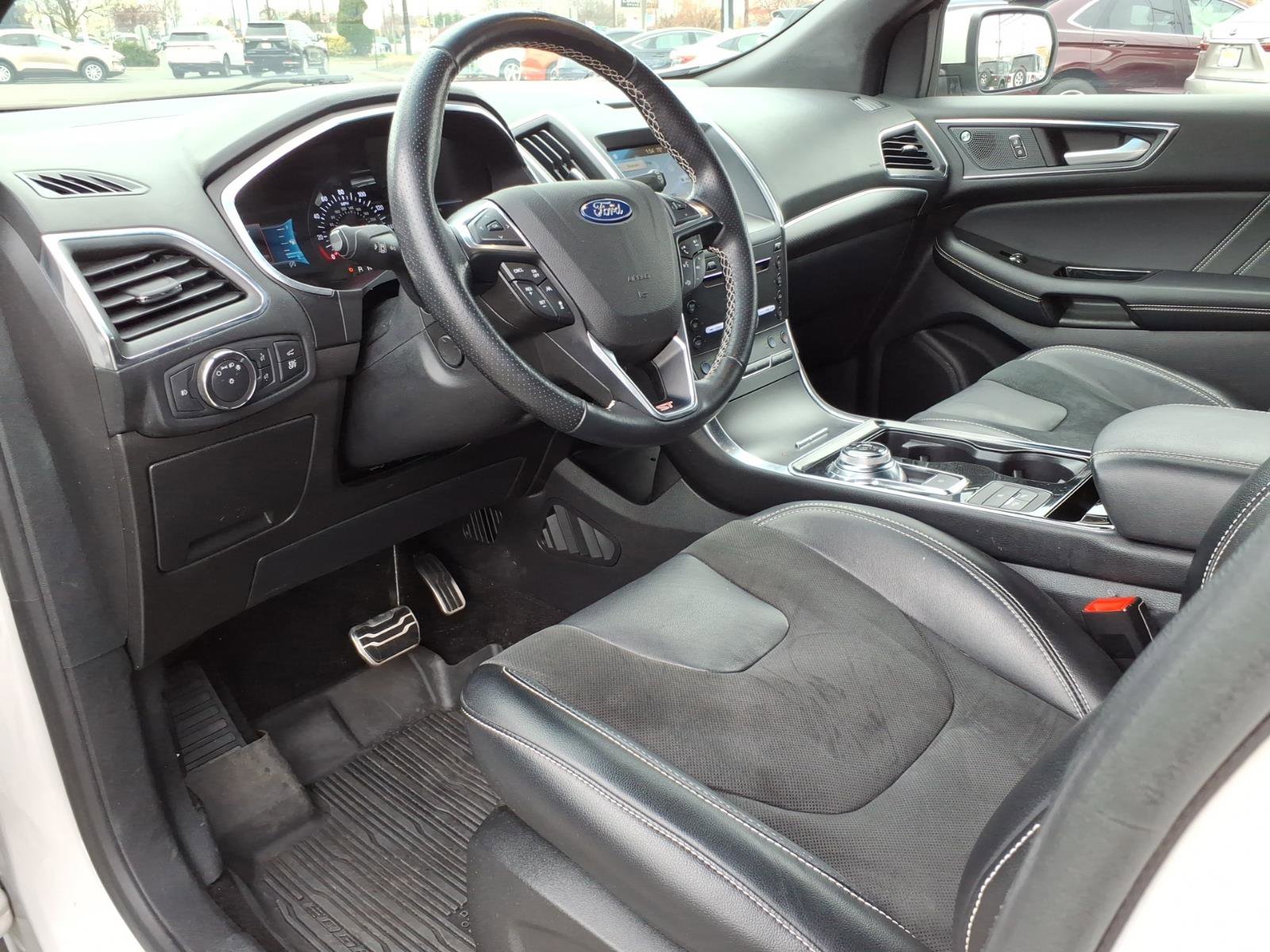 Used 2019 Ford Edge ST w/ Equipment Group 401A image 12