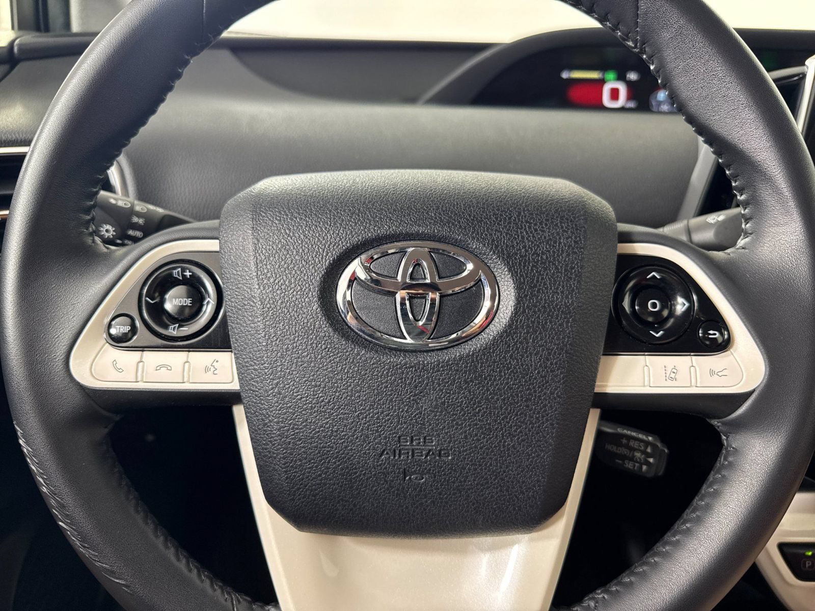 Used 2017 Toyota Prius Prime Premium FWD image 24