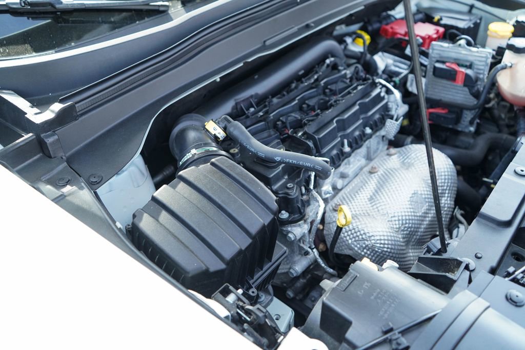 Used 2021 Jeep Renegade Latitude AWD/4WD image 35