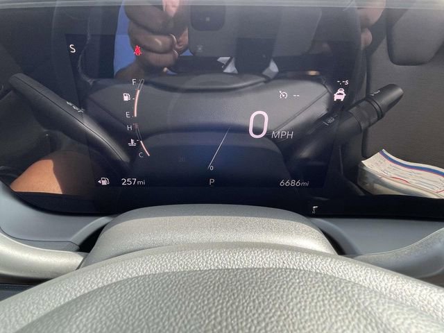 Certified 2025 Buick Encore GX Preferred w/ Comfort Package FWD image 22