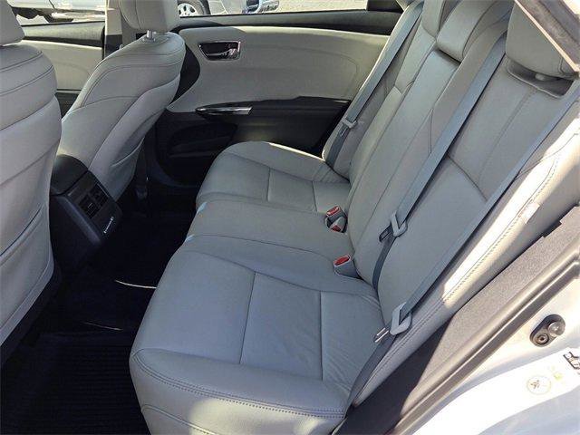 Used 2018 Toyota Avalon XLE Premium w/ All Weather Liner Package image 10