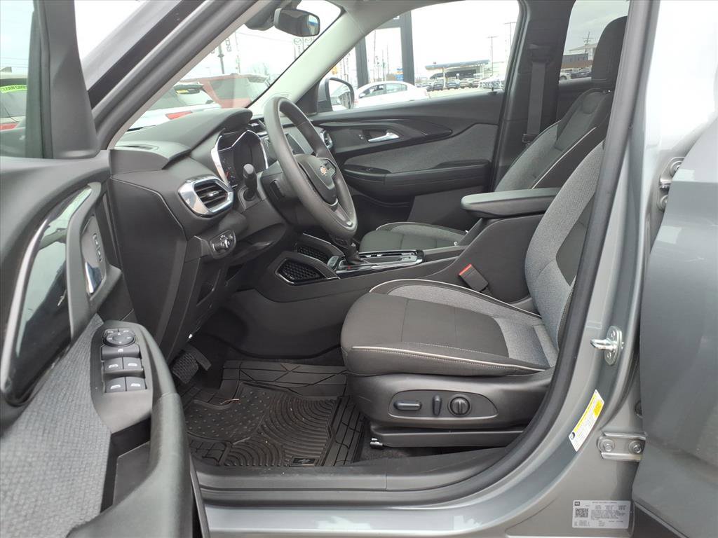 Used 2023 Chevrolet TrailBlazer LT image 13