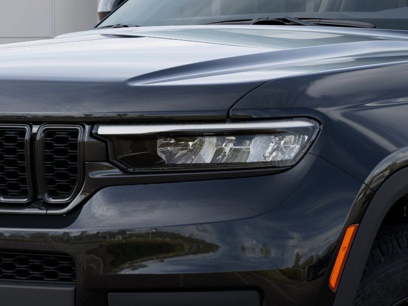 New 2025 Jeep Grand Cherokee L Altitude image 10