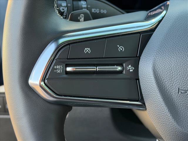 Certified 2026 Chevrolet Equinox EV LT FWD image 18