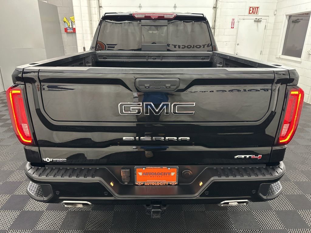 Used 2024 GMC Sierra 1500 AT4 w/ Technology Package AWD/4WD image 8