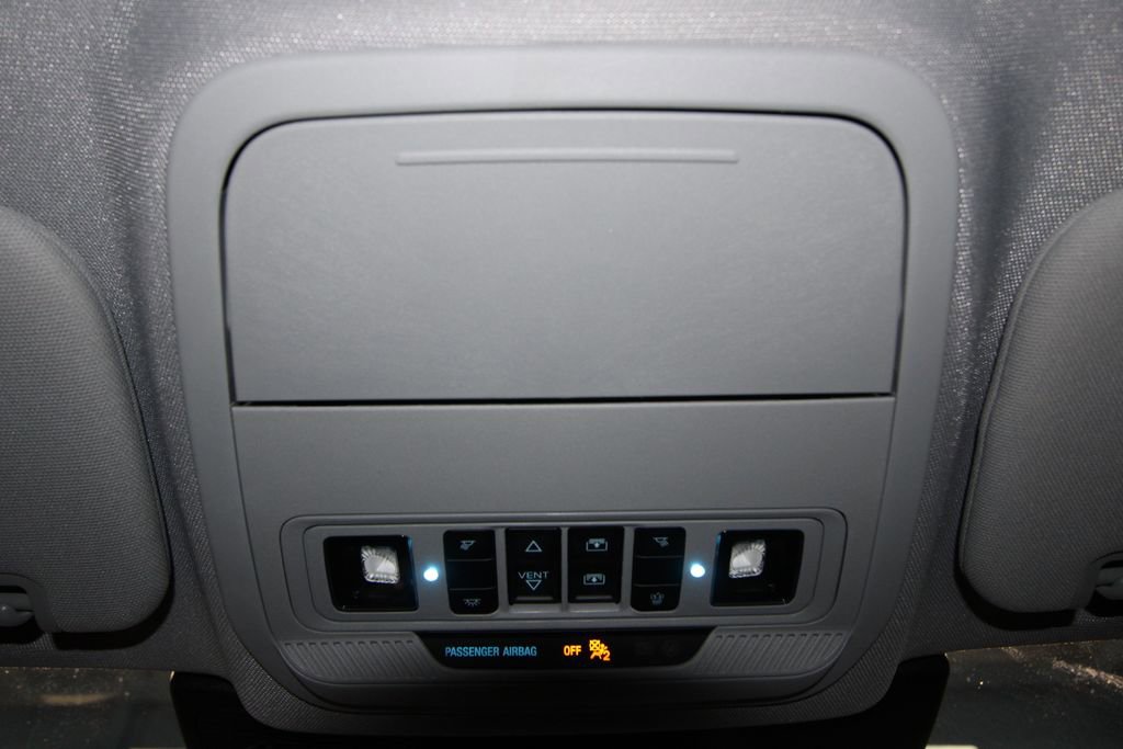 Used 2023 Ford Explorer XLT w/ Equipment Group 202A image 18