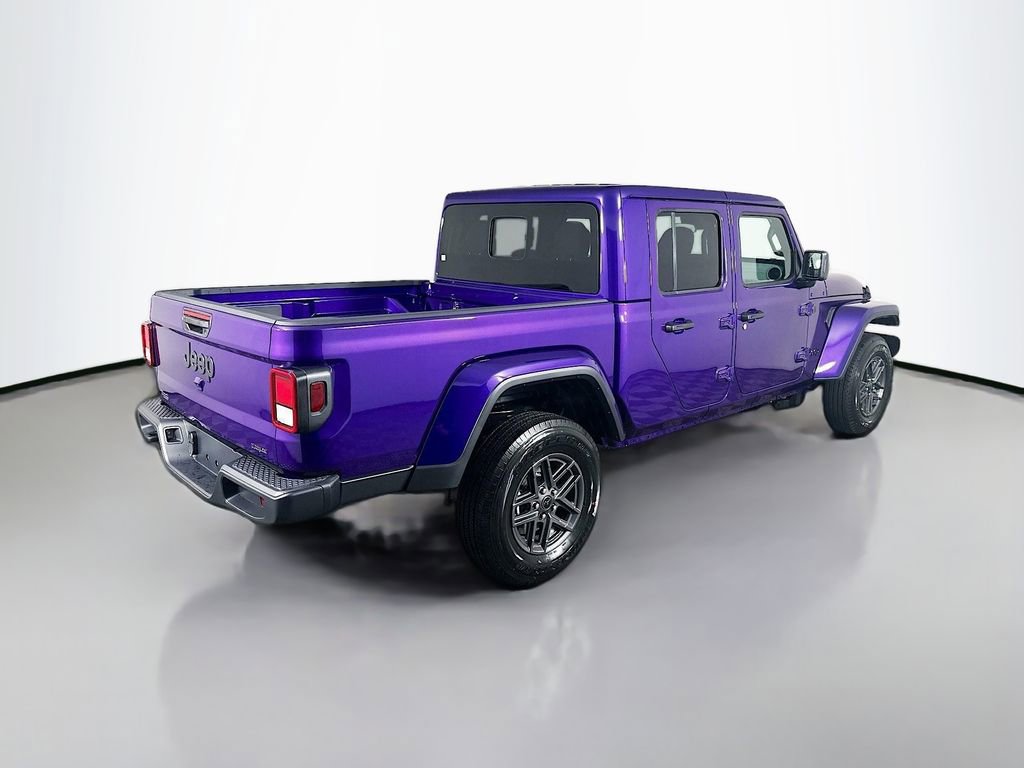 New 2026 Jeep Gladiator Sport AWD/4WD image 7