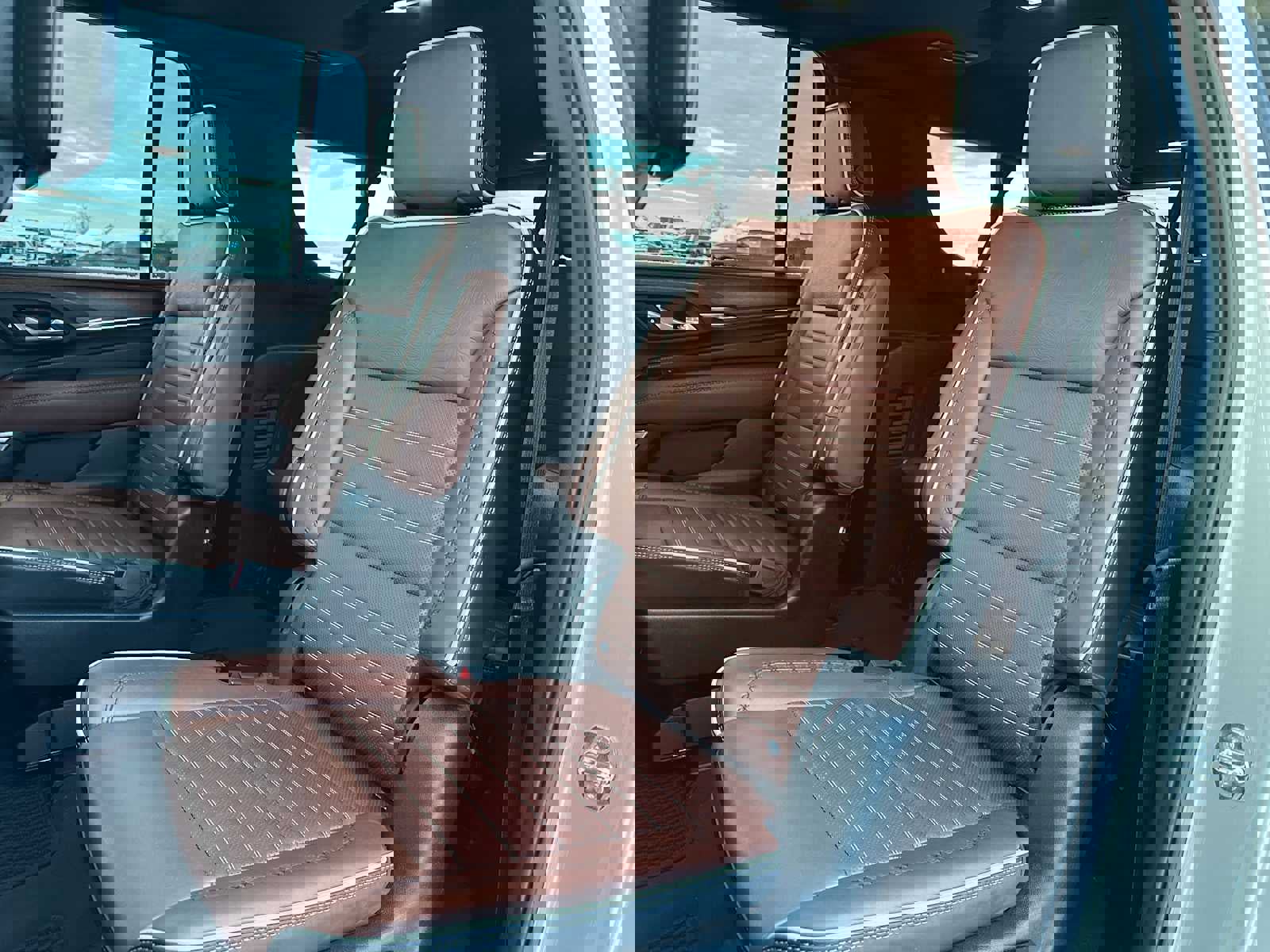 Used 2024 GMC Yukon XL Denali Ultimate image 19