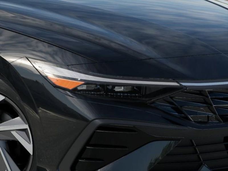 New 2026 Hyundai Elantra Limited FWD image 9