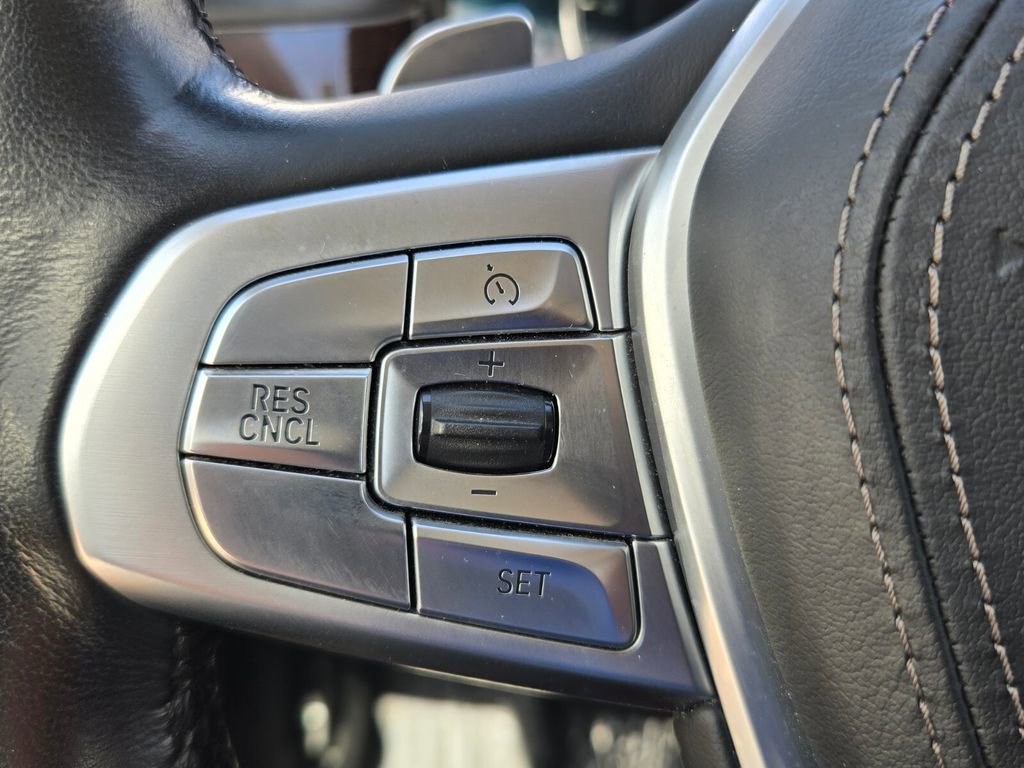 Used 2019 BMW 750i xDrive w/ Executive Package image 25