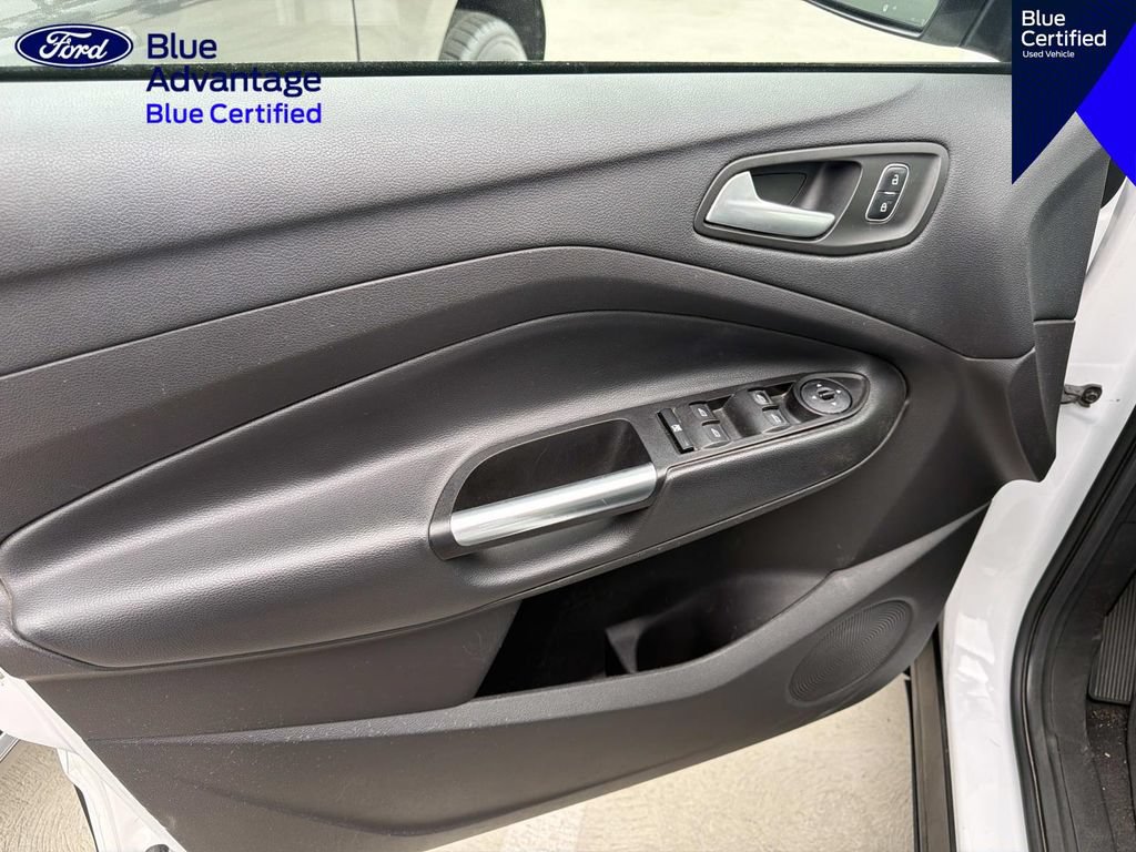 Used 2017 Ford Escape SE AWD/4WD image 15