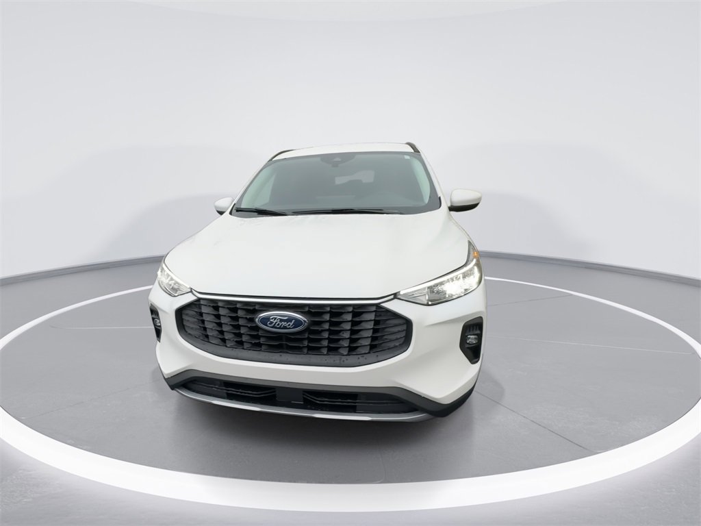 New 2026 Ford Escape SE image 3