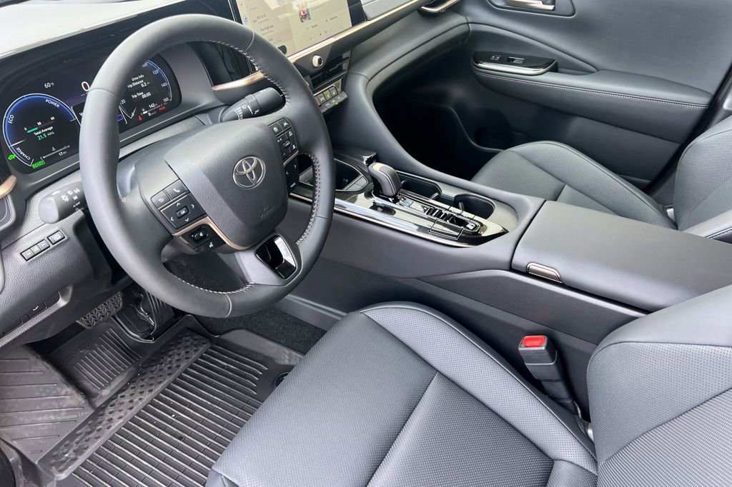 New 2026 Toyota Crown XLE image 10