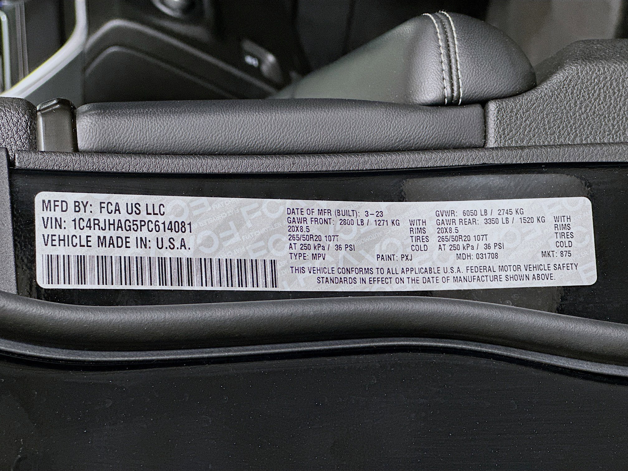 Used 2023 Jeep Grand Cherokee Altitude AWD/4WD image 12