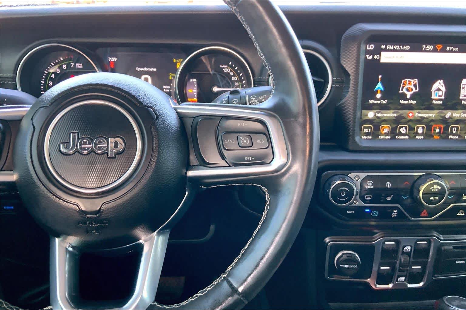 Used 2022 Jeep Wrangler Unlimited Sahara w/ Cold Weather Group AWD/4WD image 24