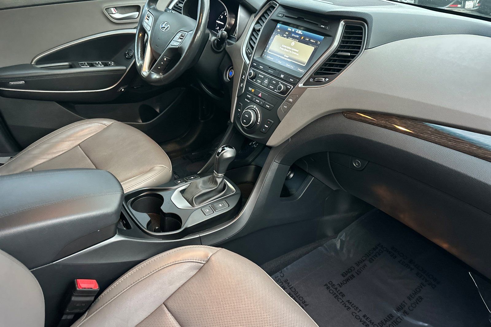 Used 2017 Hyundai Santa Fe Sport image 17