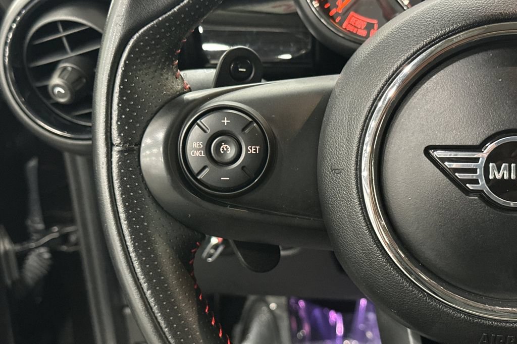 Used 2020 MINI Cooper S w/ Premium Package FWD image 28