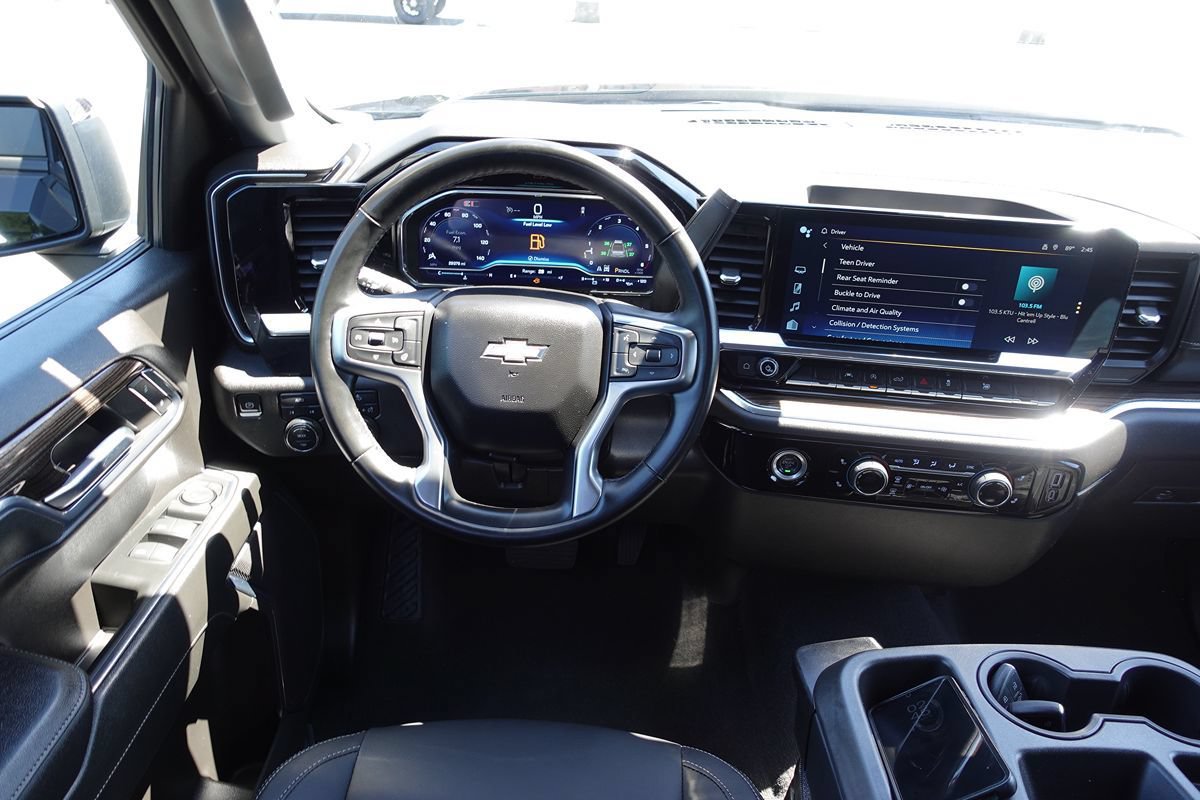 Used 2024 Chevrolet Silverado 1500 LT AWD/4WD image 38