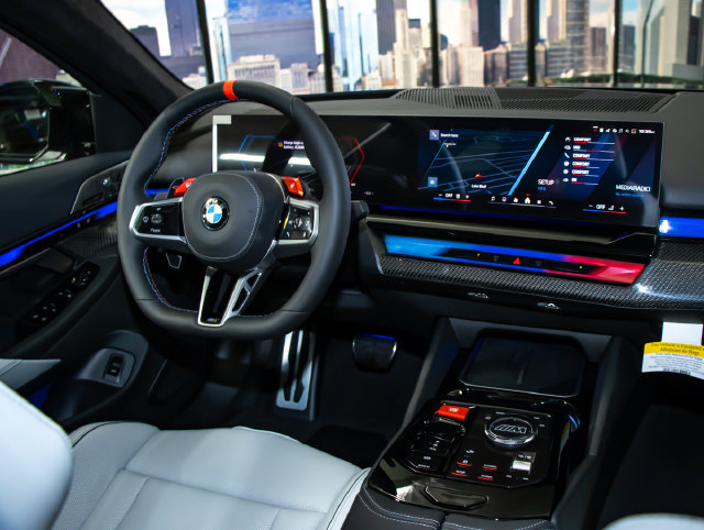 New 2027 BMW M5 w/ Executive Package AWD/4WD image 16