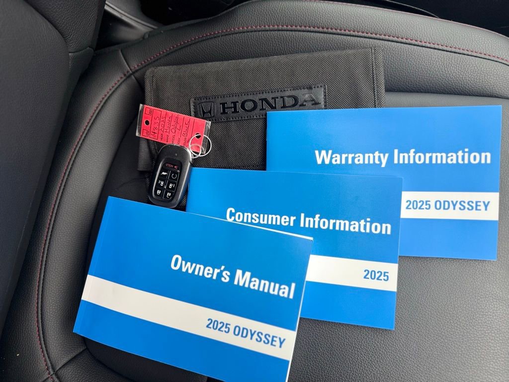 Used 2025 Honda Odyssey Sport-L image 32