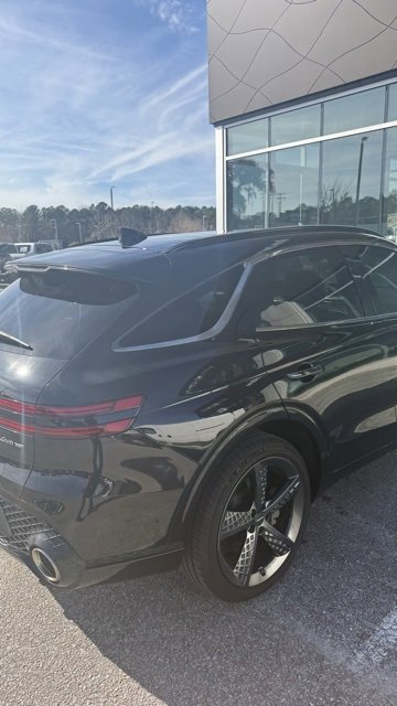 Used 2022 Genesis GV70 3.5T Sport w/ Sport Prestige Package image 11