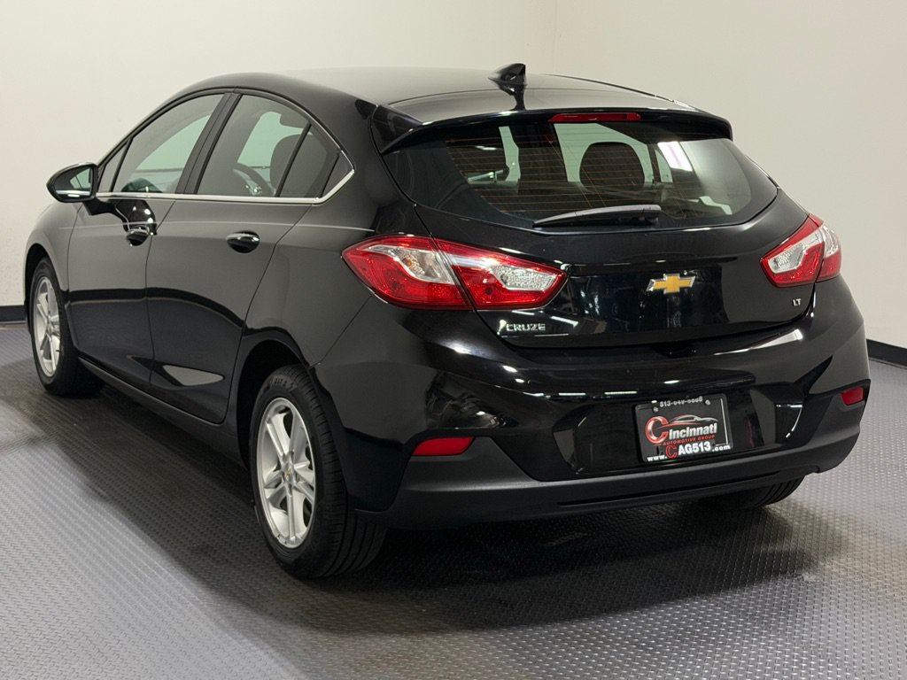 Used 2018 Chevrolet Cruze LT w/ Convenience Package FWD image 6