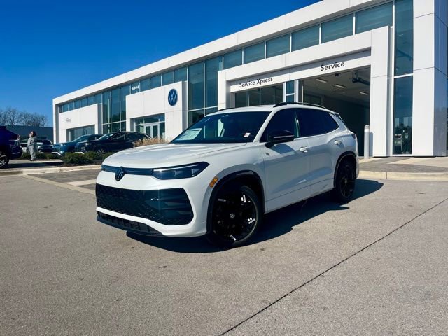 New 2026 Volkswagen Tiguan SE R-Line