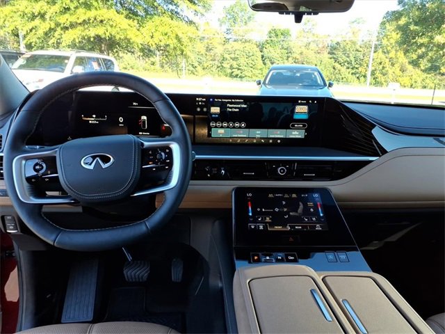 Used 2025 INFINITI QX80 Sensory image 8