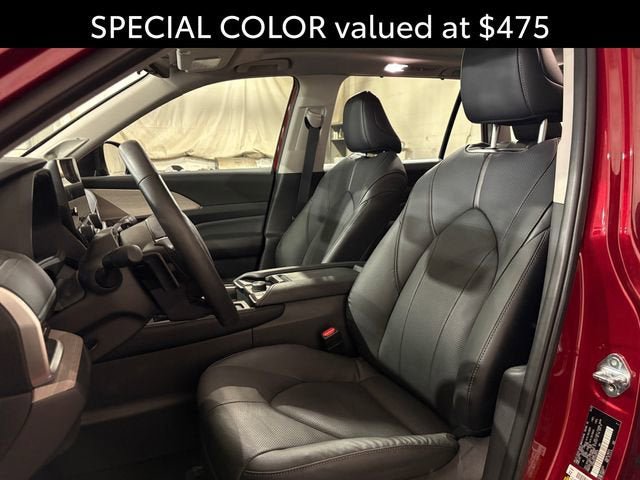 Certified 2025 Toyota Grand Highlander AWD image 6