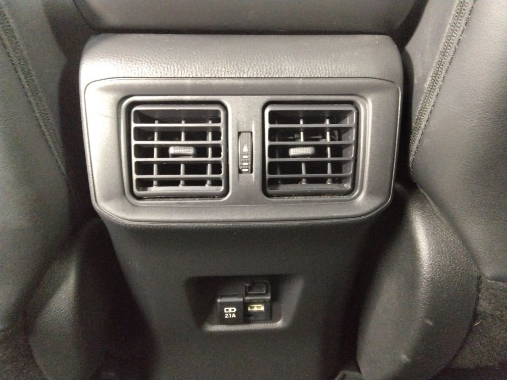 Used 2021 Toyota RAV4 XLE Premium image 34