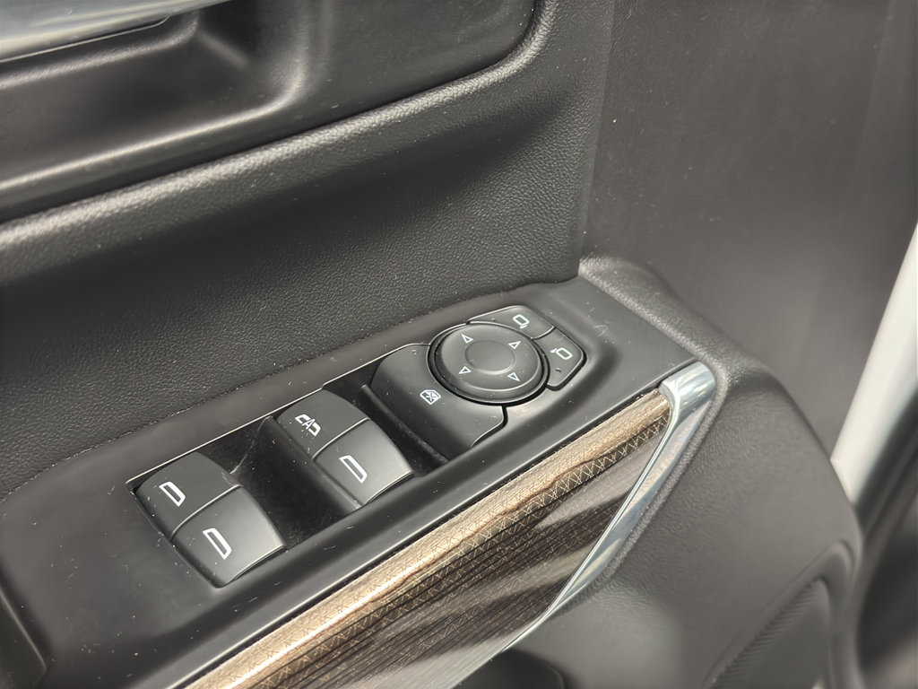 Used 2020 Chevrolet Silverado 1500 LT image 13