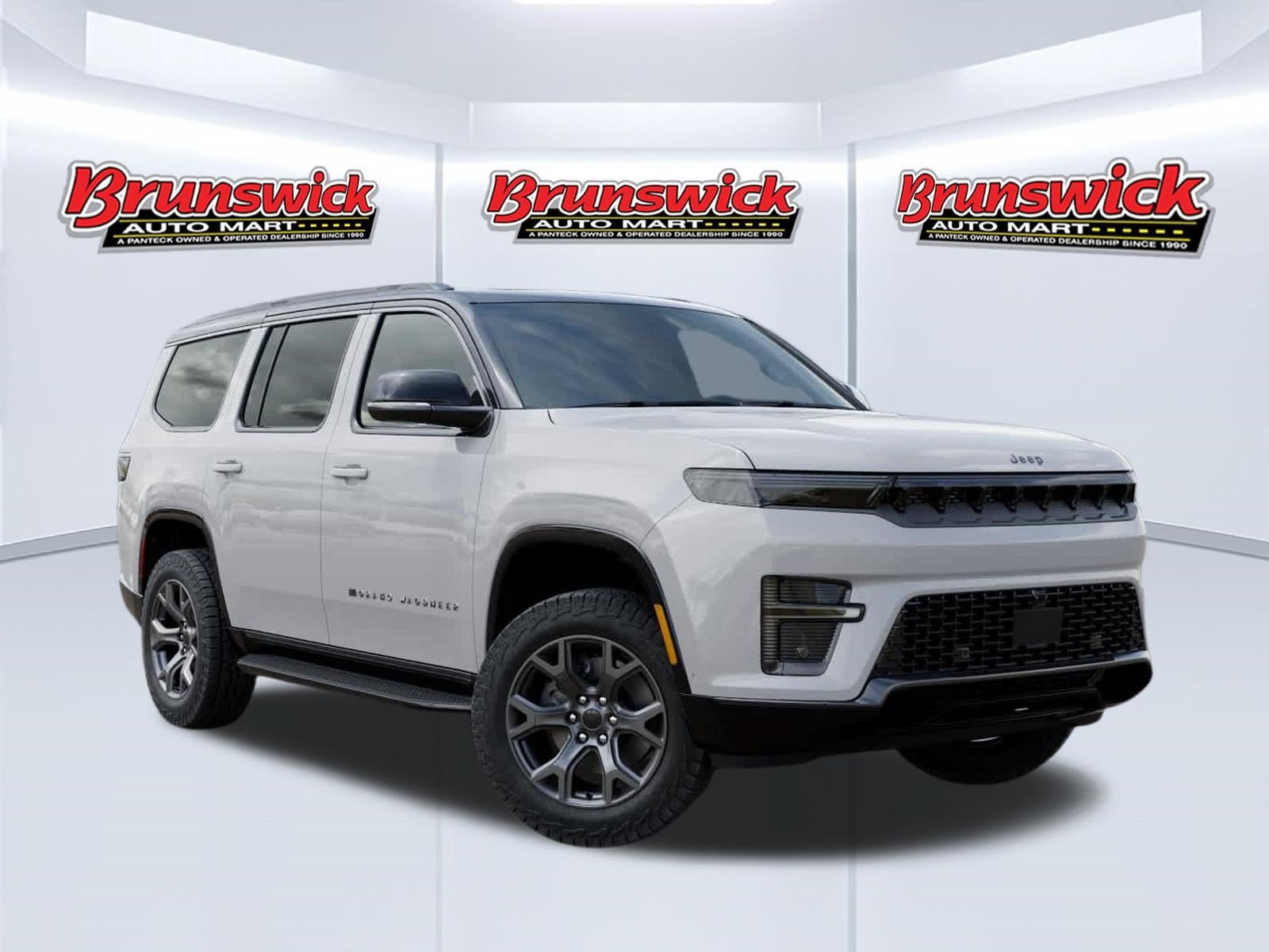 New 2026 Jeep Grand Wagoneer 4WD w/ Quick Order Packge 29V Upland image 5